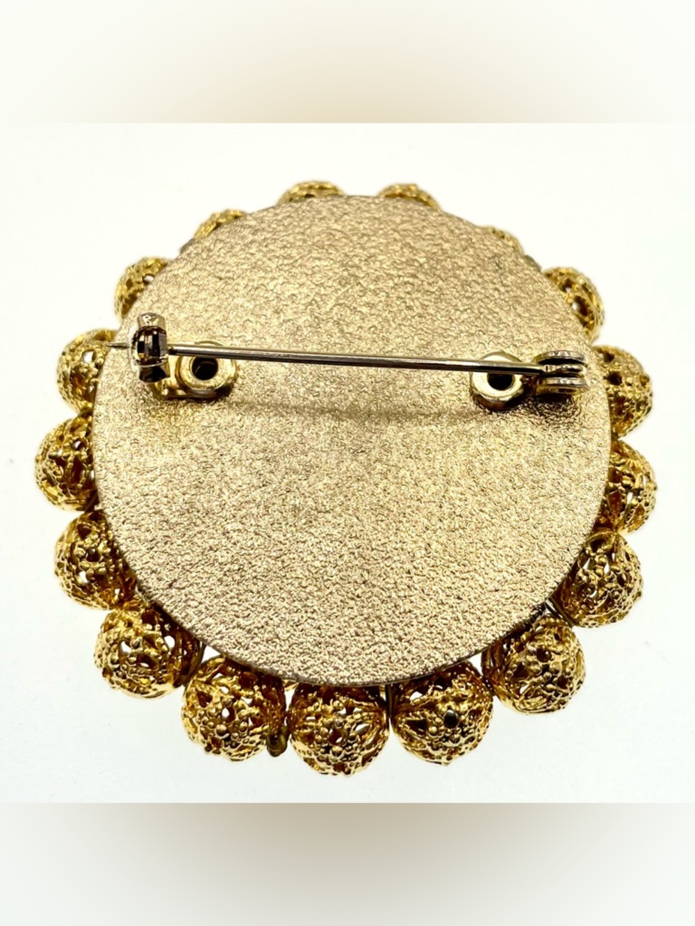 Vintage Filigree Bead Cluster Brooch Gold Tone Statement Pin Mid Century - Picture 2 of 5